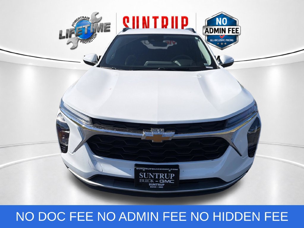 Used 2026 Chevrolet Trax LT FWD image 9