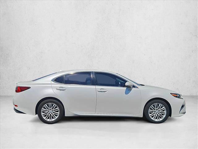 Used 2017 Lexus ES 350 w/ Accessory Package 2 FWD image 4