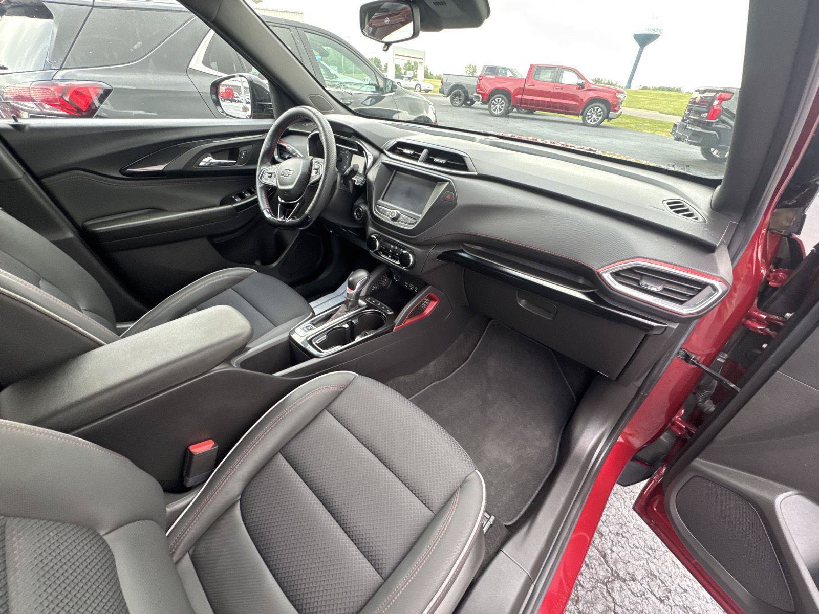 Used 2023 Chevrolet TrailBlazer RS AWD/4WD image 16