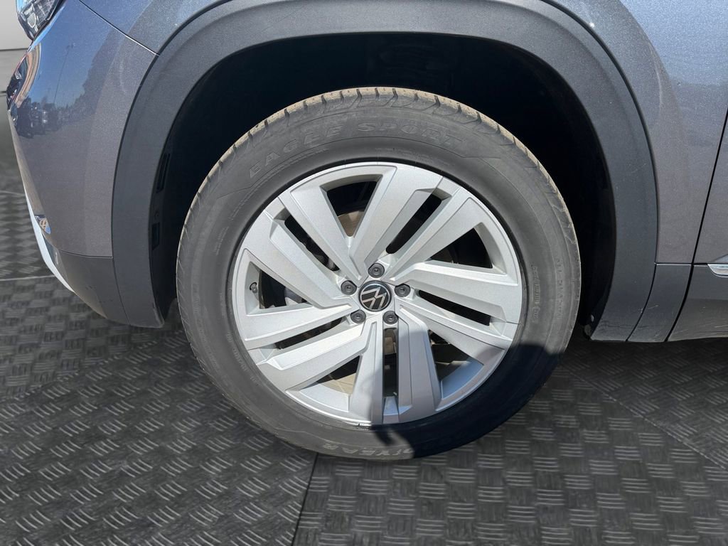 Used 2021 Volkswagen Atlas SEL image 14
