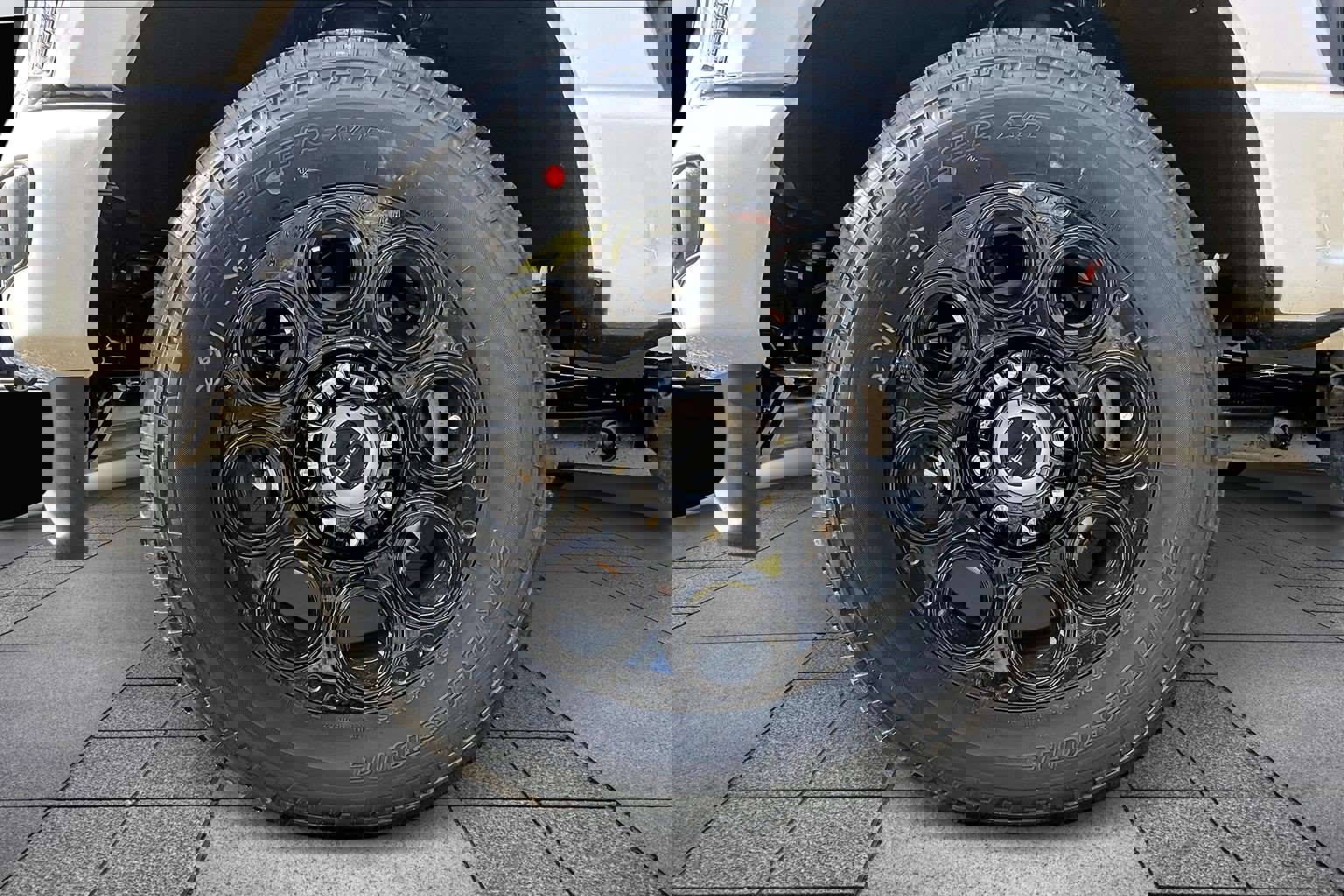 New 2026 Ford F350 Lariat w/ Black Appearance Package image 12