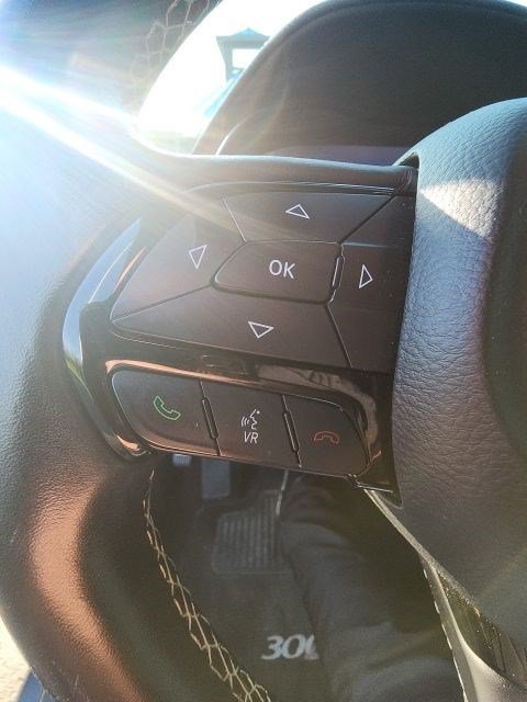 Used 2015 Chrysler 300 S RWD image 26