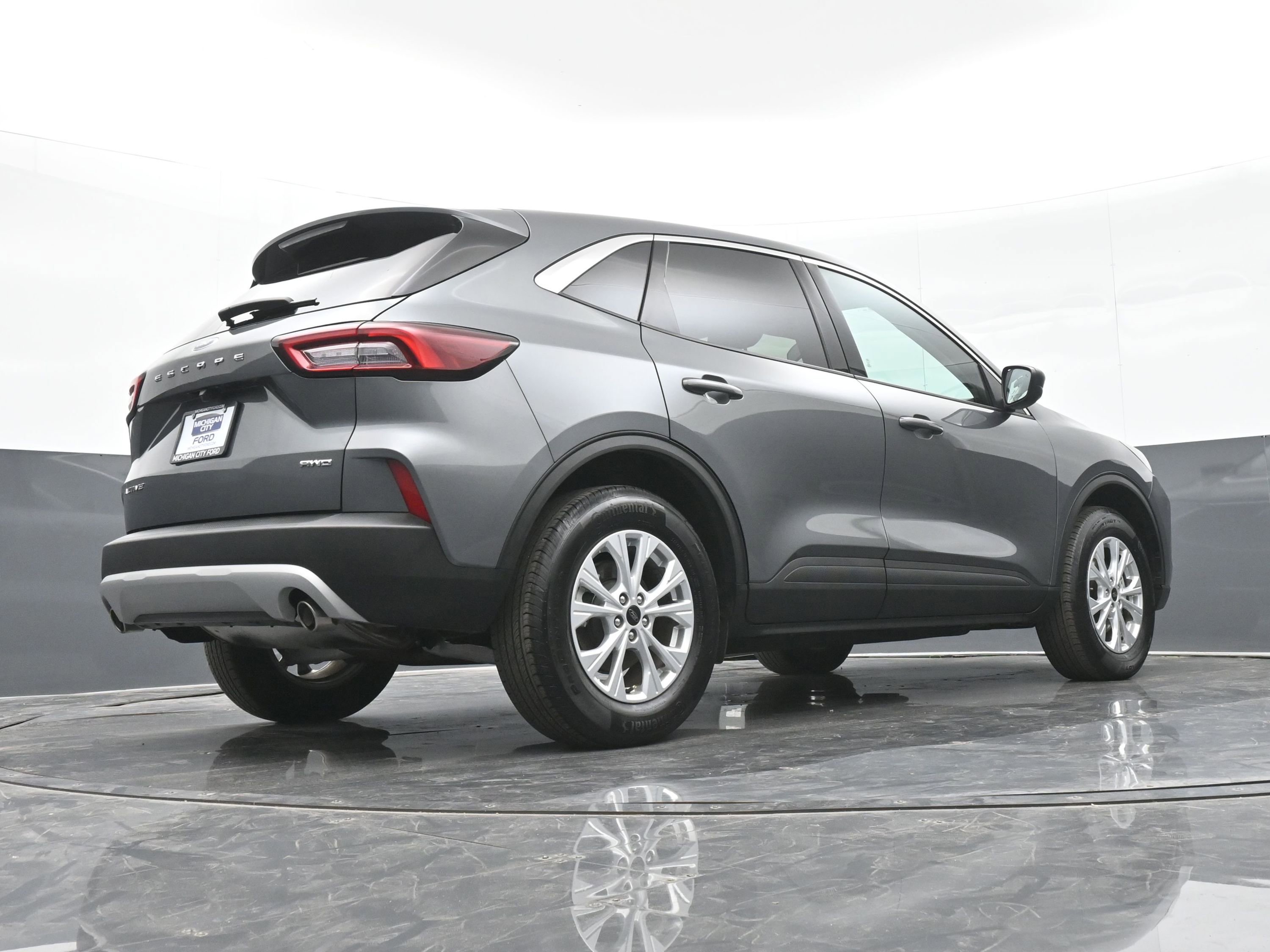 Used 2024 Ford Escape Active image 43