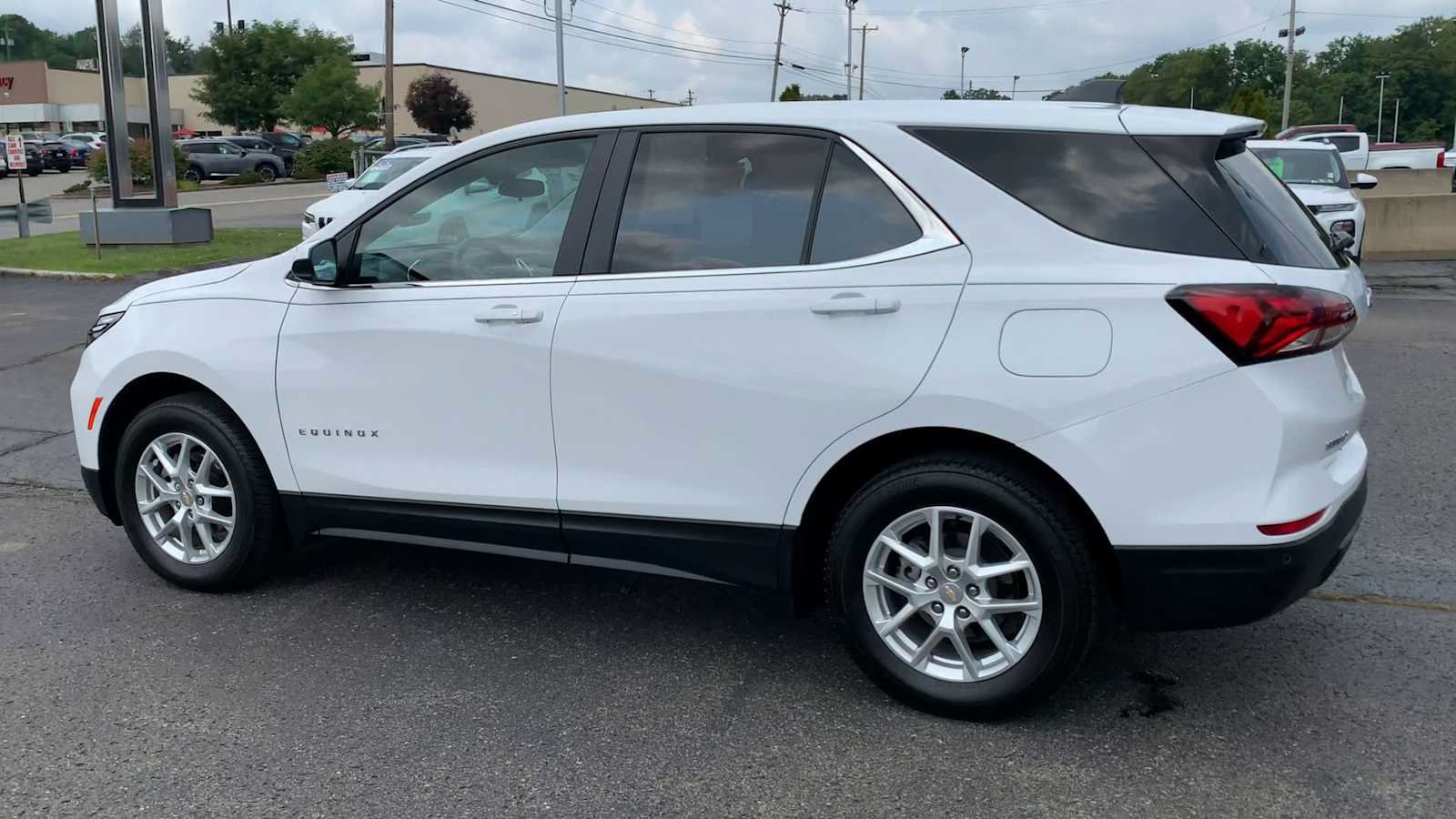 Certified 2023 Chevrolet Equinox LT AWD/4WD image 6