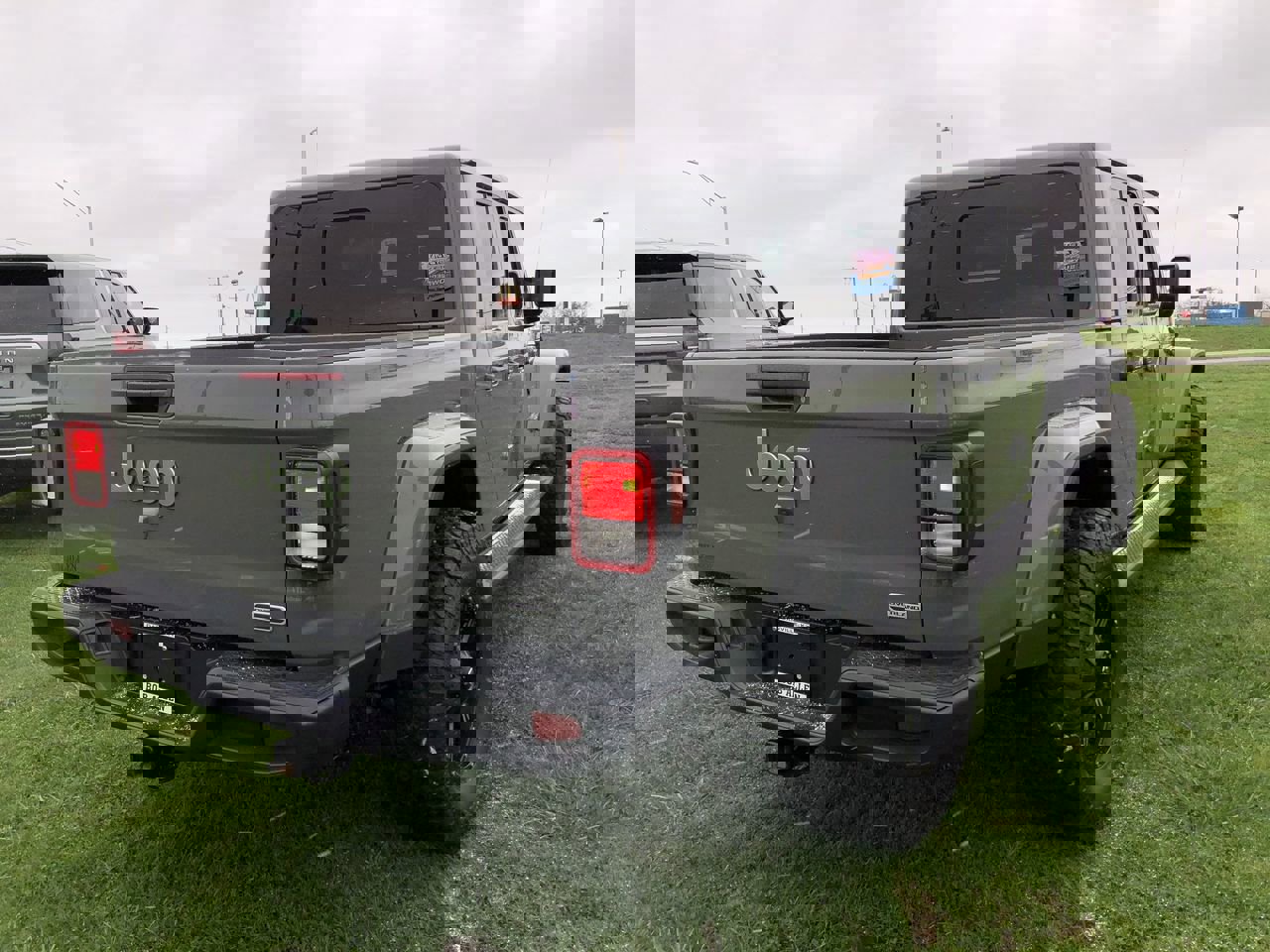 Used 2021 Jeep Gladiator Overland w/ Popular Equipment Package image 13