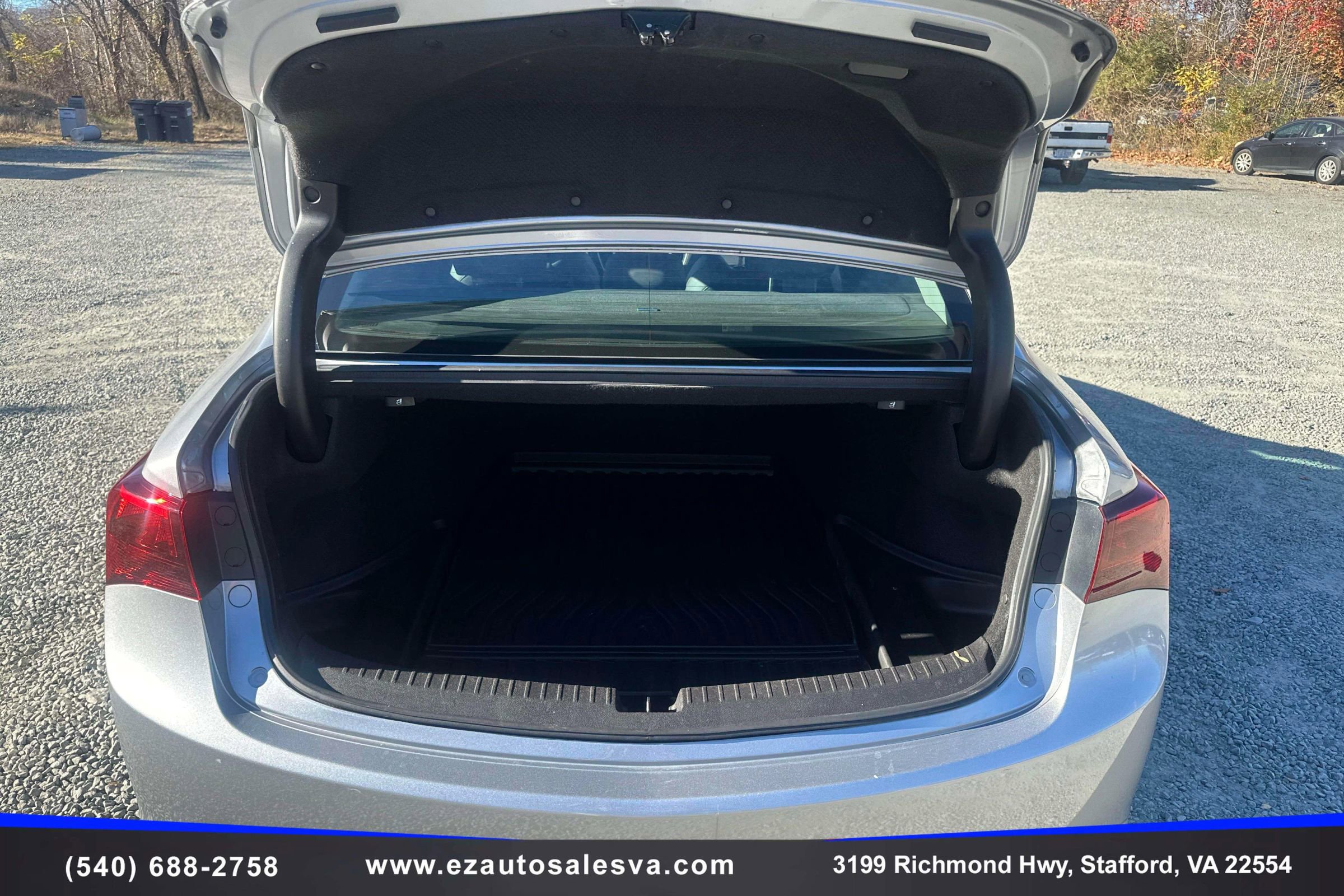 Used 2017 Acura TLX 2.4 w/Technology Pkg Sedan 4D image 11