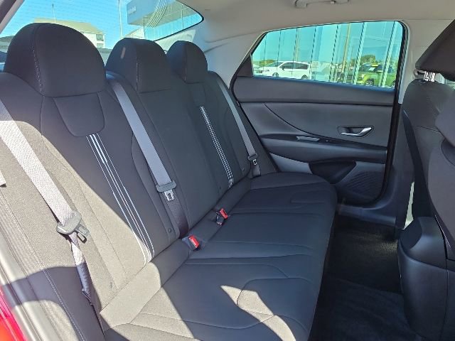Certified 2024 Hyundai Elantra SEL FWD image 7