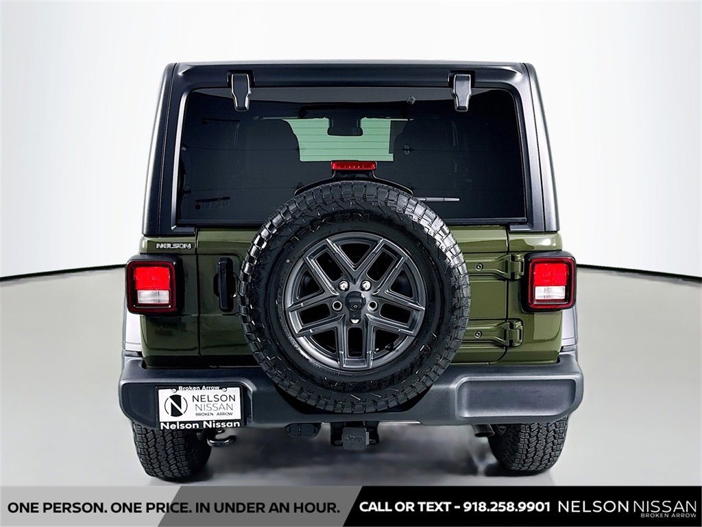 Used 2024 Jeep Wrangler Sport S image 6