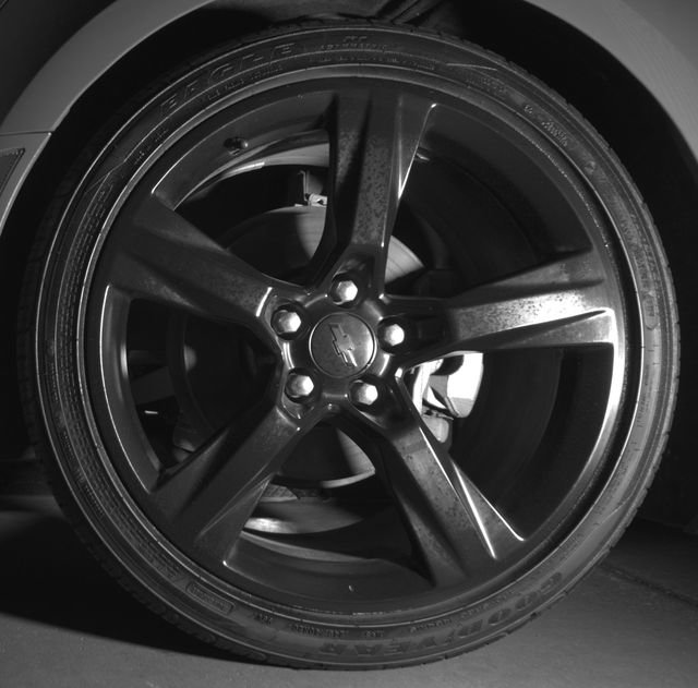 Used 2018 Chevrolet Camaro LT RWD image 9