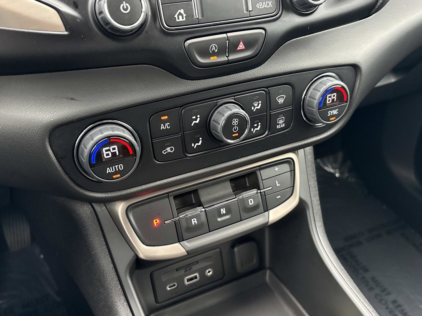 Certified 2022 GMC Terrain Denali w/ Denali Premium Package image 24