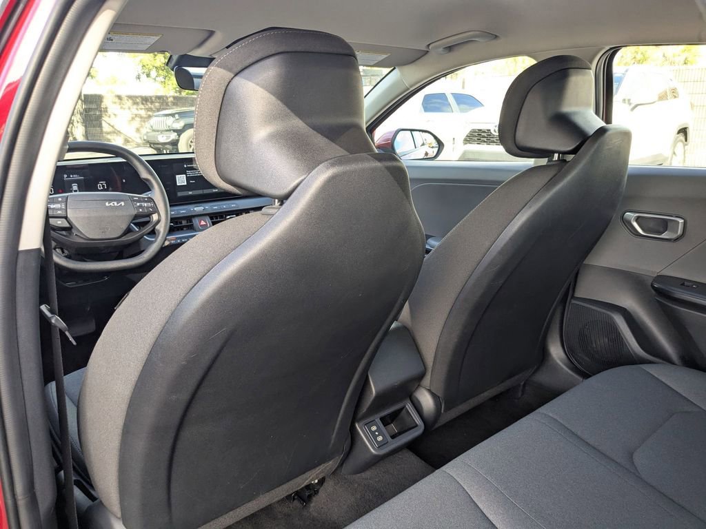 Used 2025 Kia K4 LXS image 22