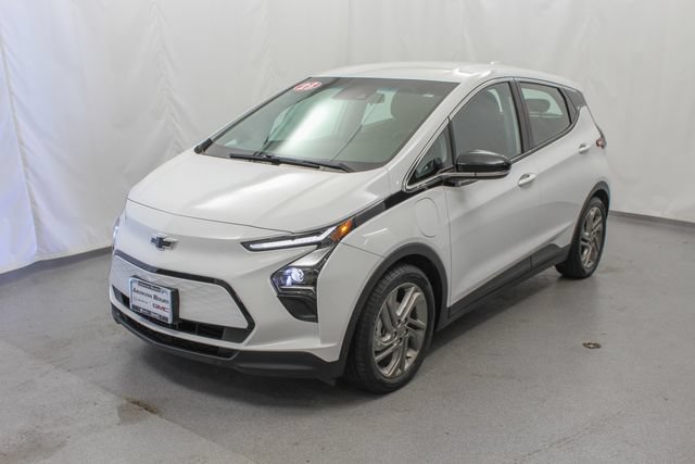 Used 2023 Chevrolet Bolt LT w/ Driver Confidence Package FWD image 6
