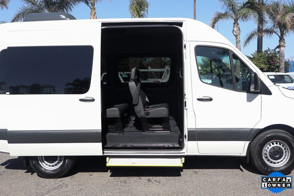 Used 2023 Mercedes-Benz Sprinter 2500 w/ Parking Package image 33