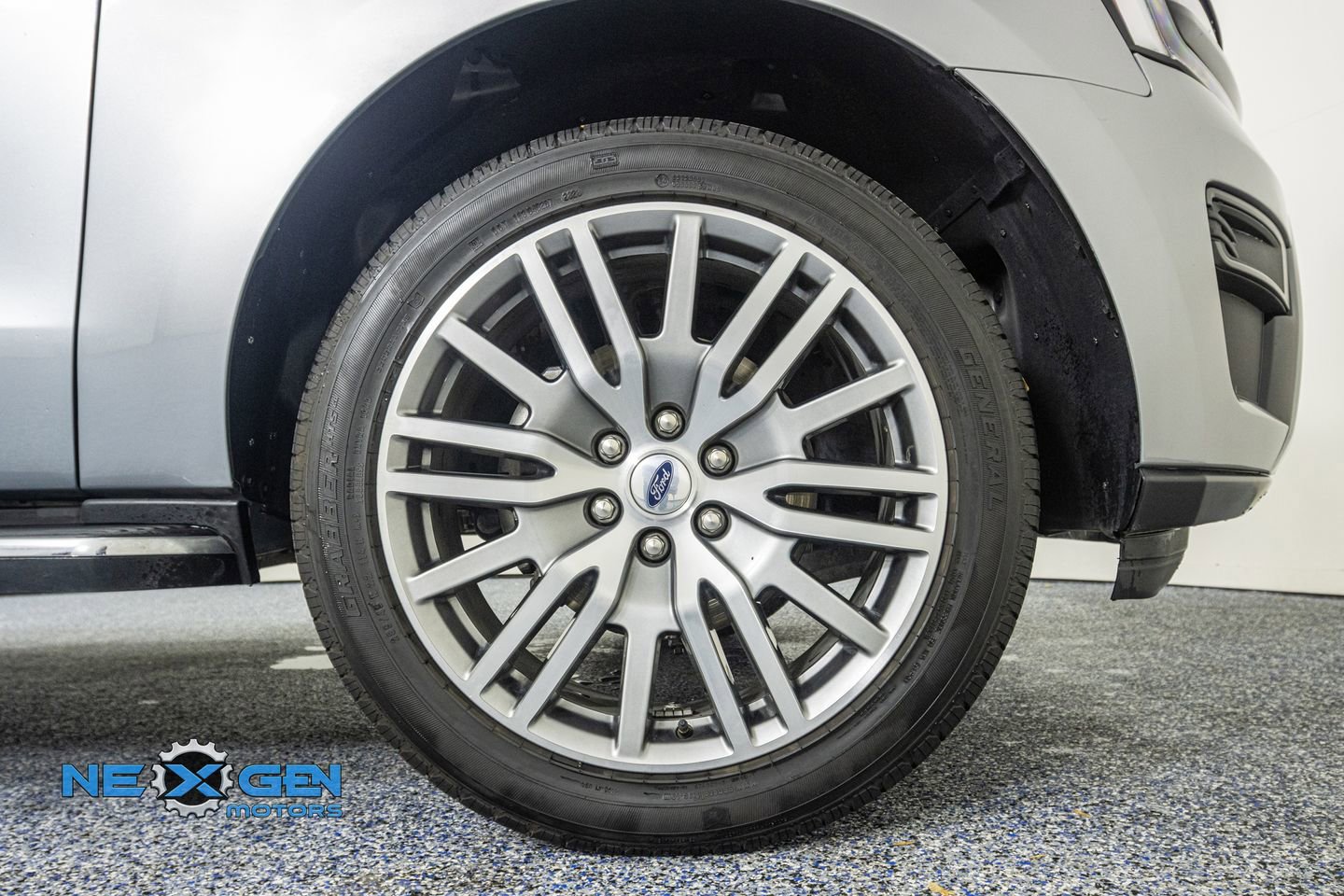 Used 2024 Ford Expedition XLT image 45