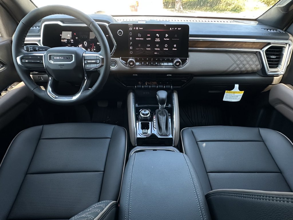 New 2026 GMC Canyon Denali AWD/4WD image 9