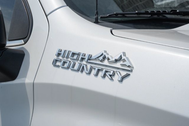Used 2020 Chevrolet Silverado 1500 High Country AWD/4WD image 28