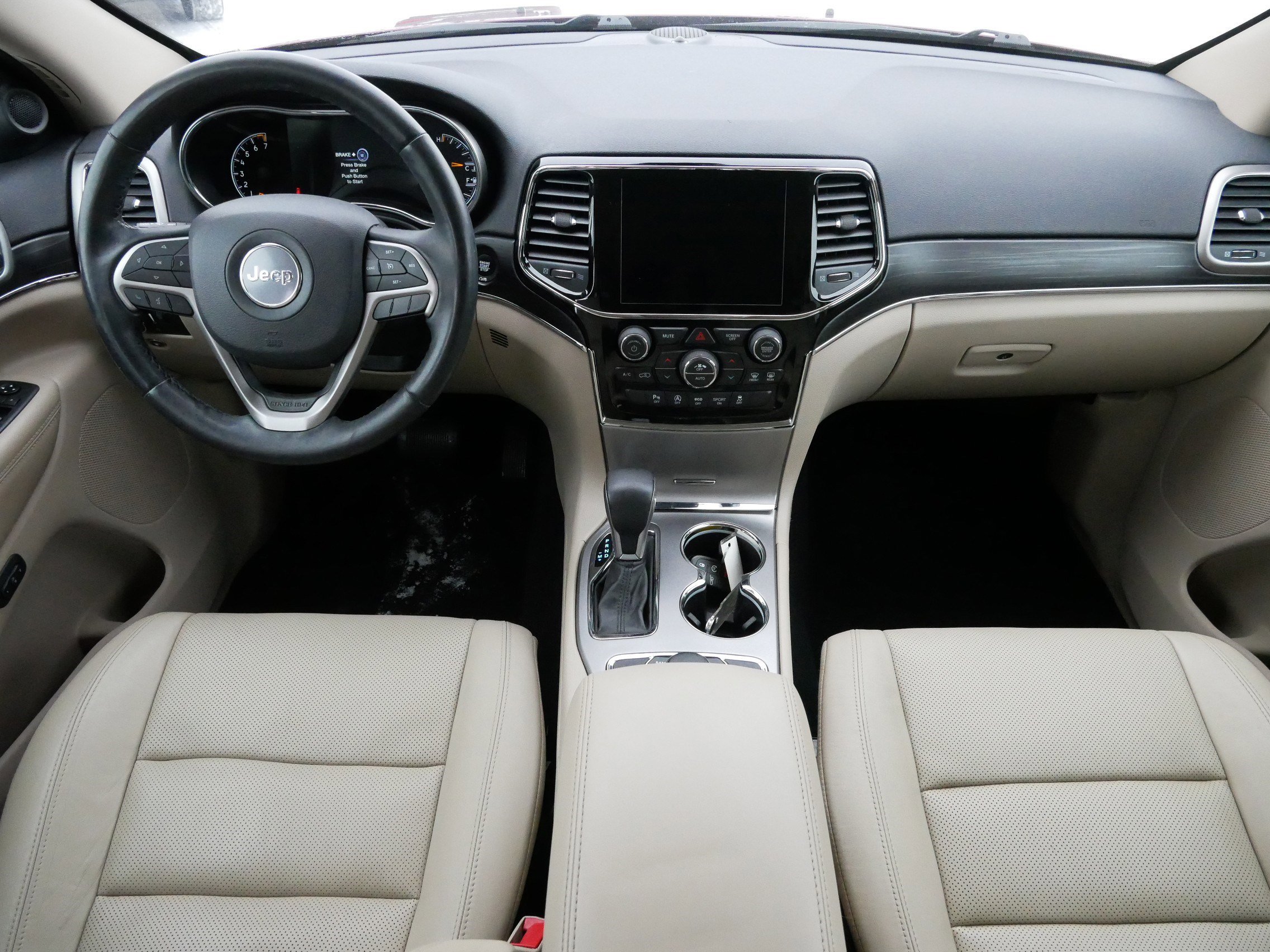 Used 2020 Jeep Grand Cherokee Limited w/ Luxury Group II image 10