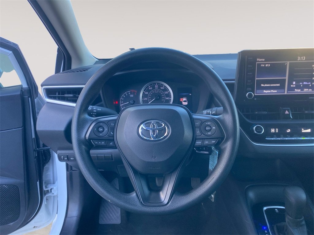 Used 2022 Toyota Corolla LE image 12
