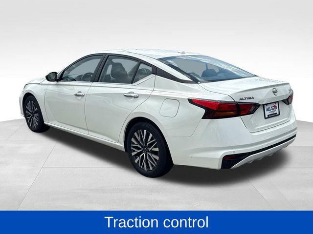 Used 2025 Nissan Altima 2.5 SV image 8