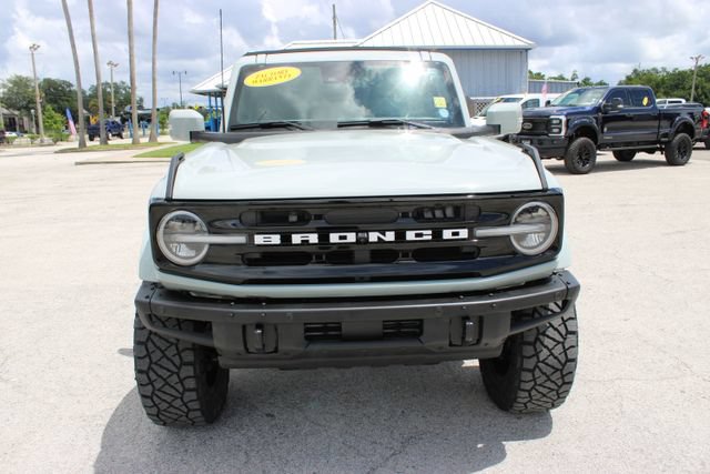 Used 2024 Ford Bronco Outer Banks AWD/4WD image 2