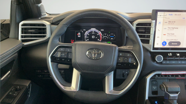 Used 2025 Toyota Tundra Platinum AWD/4WD image 10