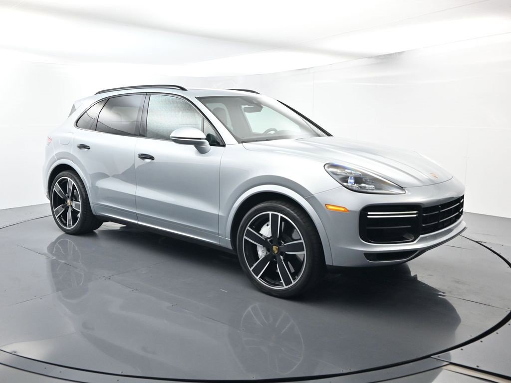 Used 2022 Porsche Cayenne Turbo image 17