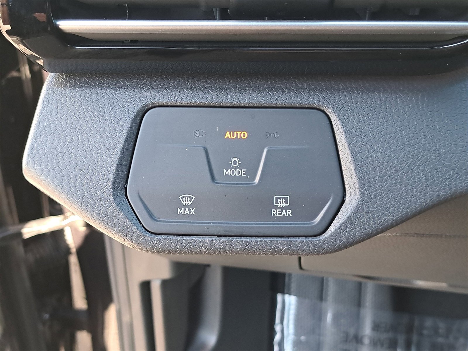 Certified 2023 Volkswagen ID.4 Standard image 25