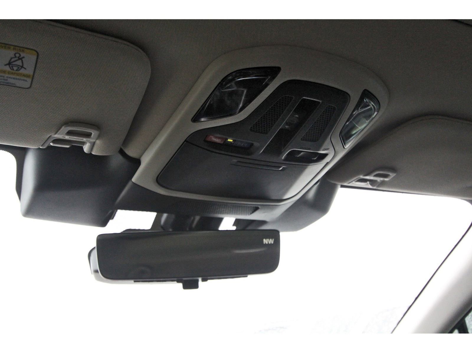 Used 2025 Subaru Outback Touring XT AWD/4WD image 22