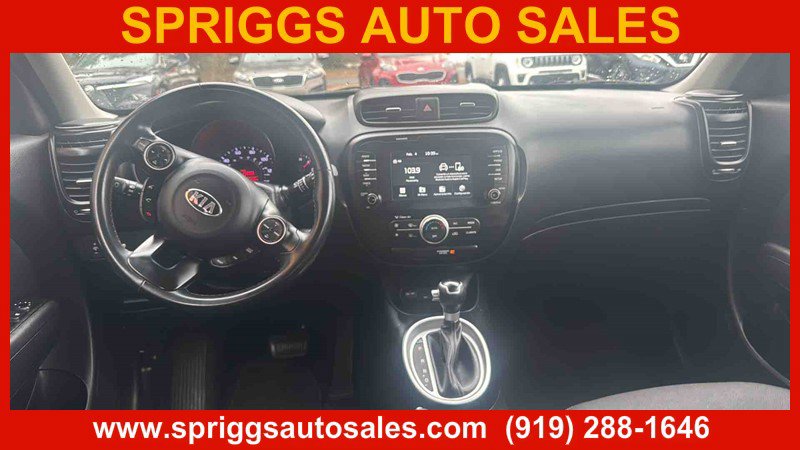 Used 2018 Kia Soul + FWD image 7