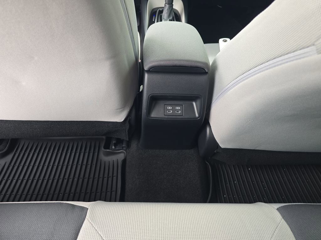 Used 2025 Toyota Corolla LE AWD/4WD image 26
