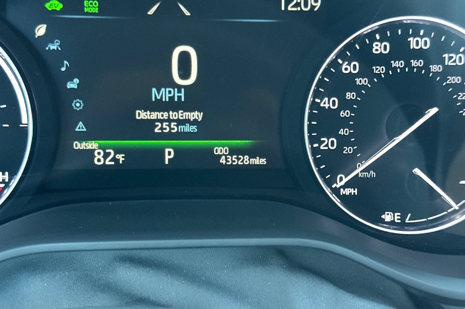 Certified 2023 Toyota Sienna Platinum FWD image 30