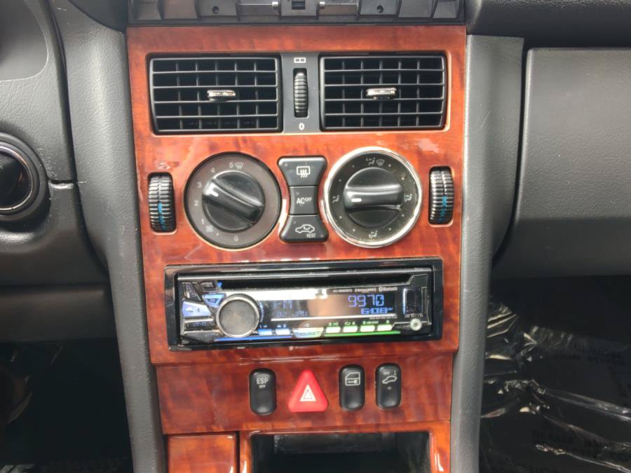 Used 2004 Mercedes-Benz SLK 320 image 8