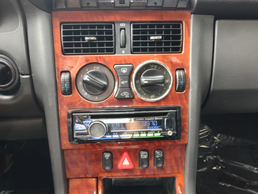 Used 2004 Mercedes-Benz SLK 320 image 8