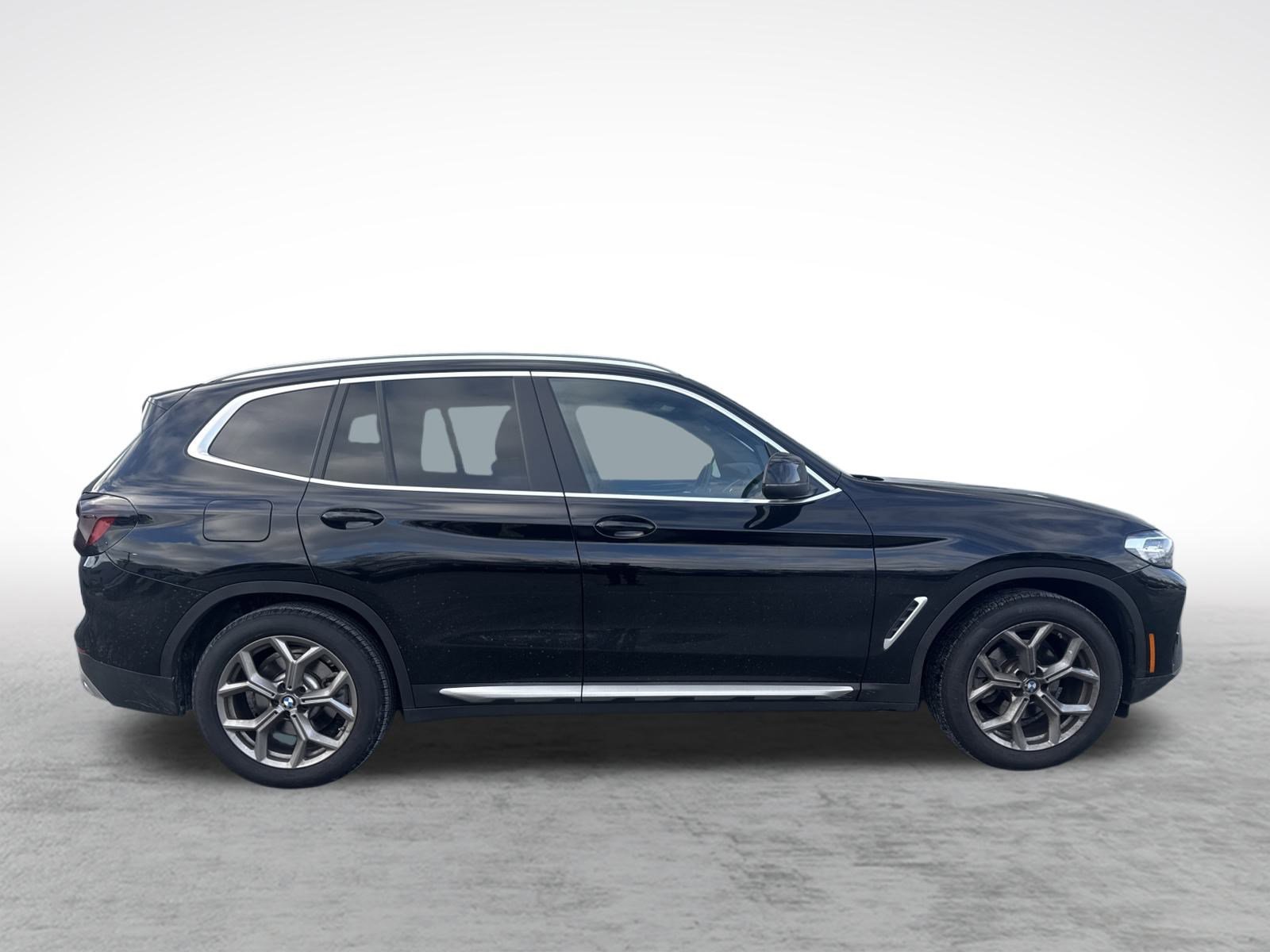 Used 2023 BMW X3 xDrive30i w/ Premium Package image 10