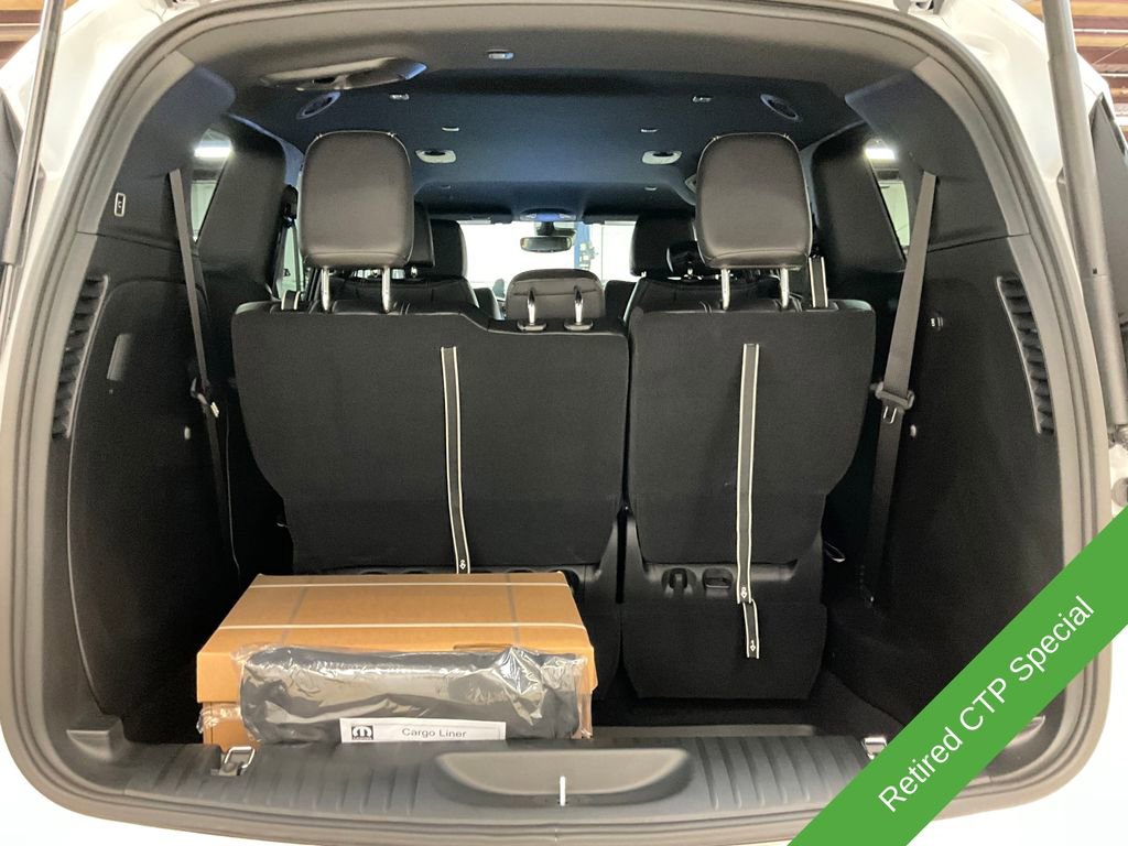 New 2025 Chrysler Pacifica Select image 13