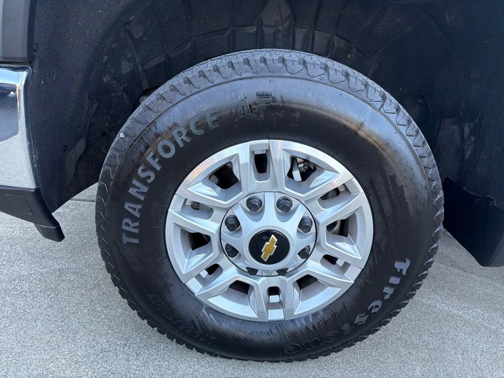 Used 2026 Chevrolet Silverado 2500 LT AWD/4WD image 32