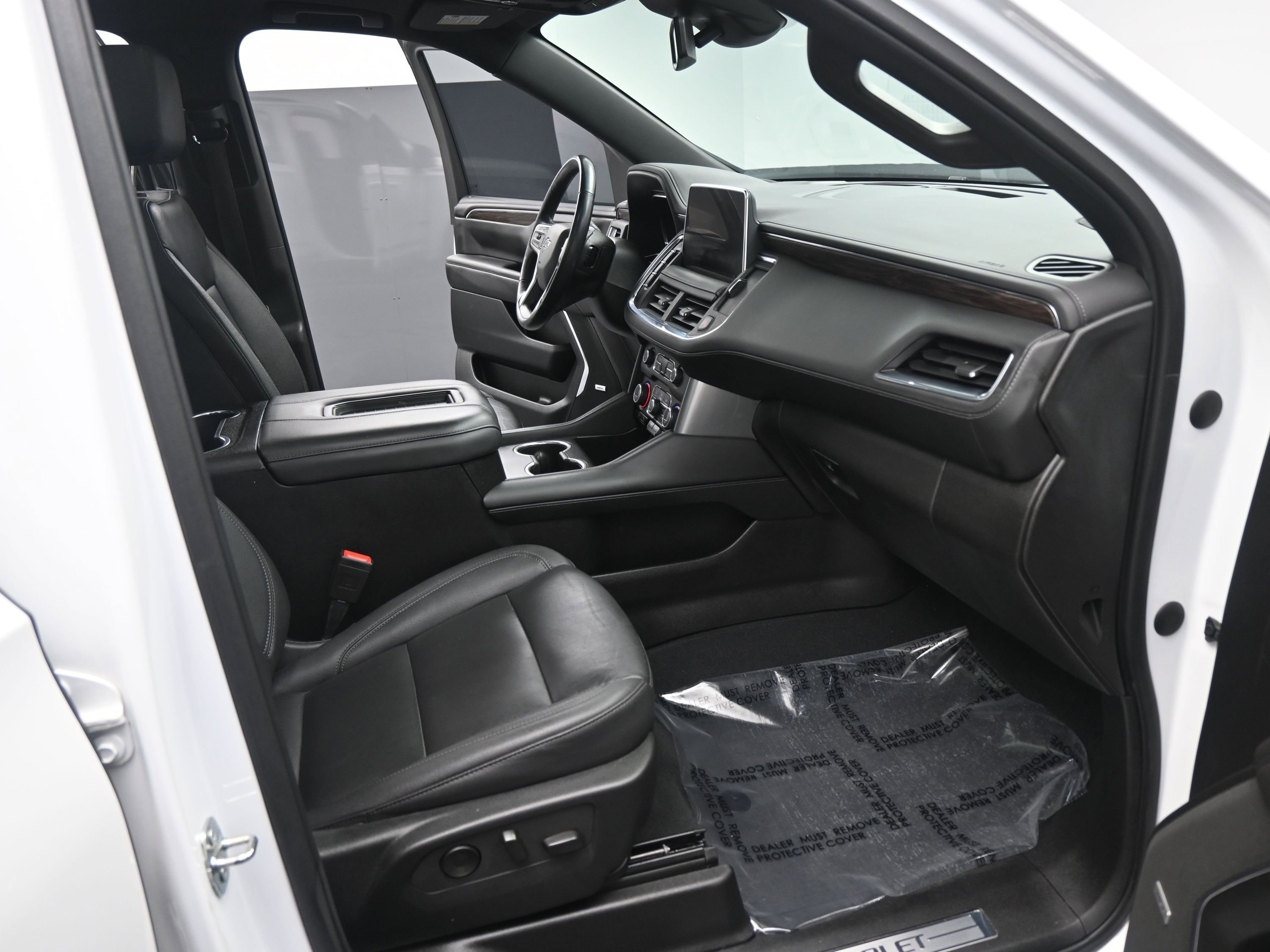 Certified 2023 Chevrolet Tahoe Z71 w/ Luxury Package image 20