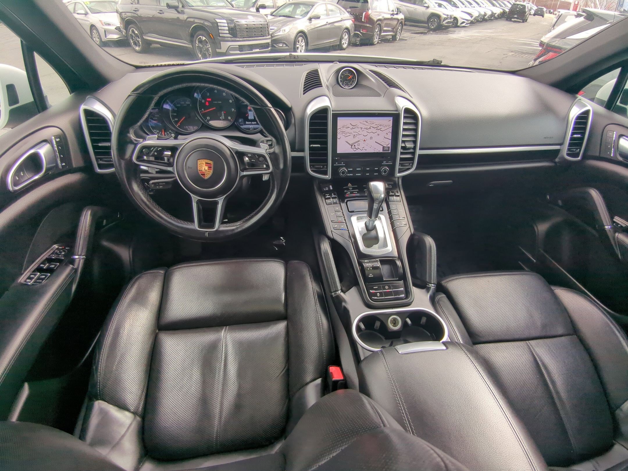 Used 2017 Porsche Cayenne Platinum Edition image 29