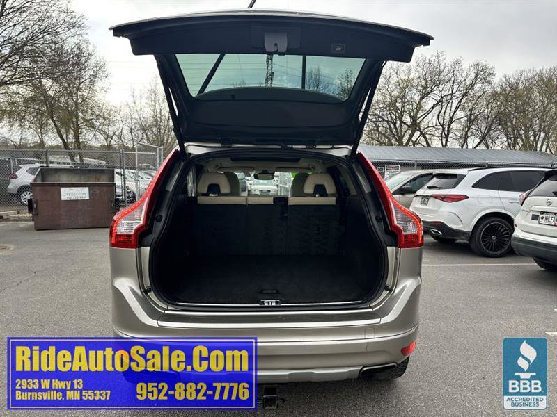Used 2016 Volvo XC60 T6 w/ Proximity Package AWD/4WD image 25