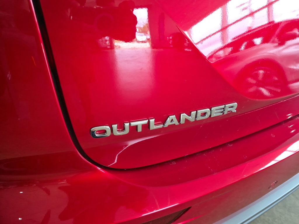 New 2026 Mitsubishi Outlander SEL image 28