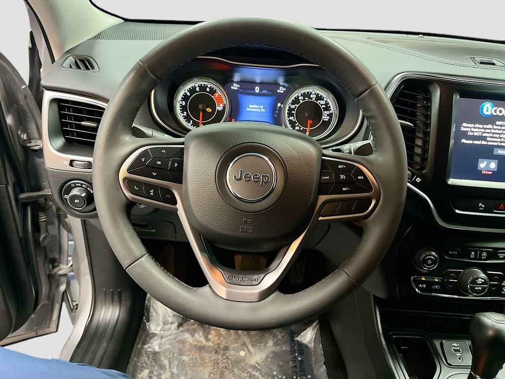 Used 2022 Jeep Cherokee Latitude Lux FWD image 11