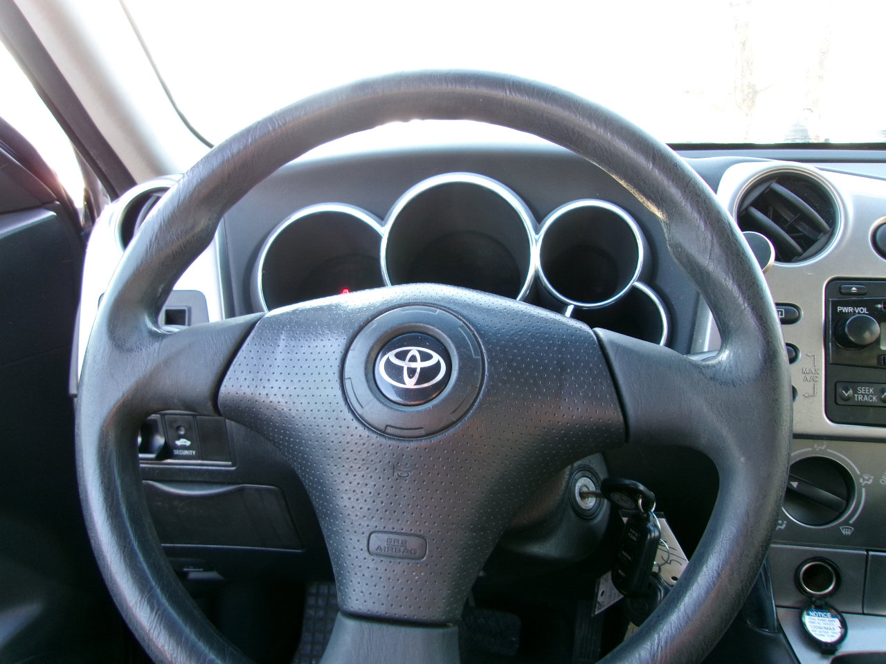 Used 2005 Toyota Matrix image 11