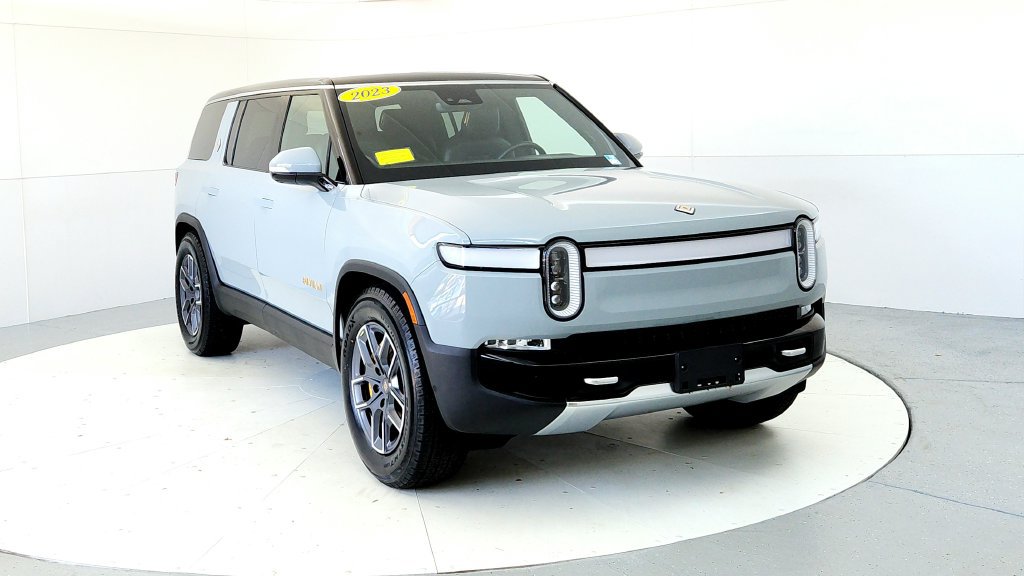 Used 2023 Rivian R1S Adventure Quad AWD/4WD image 2