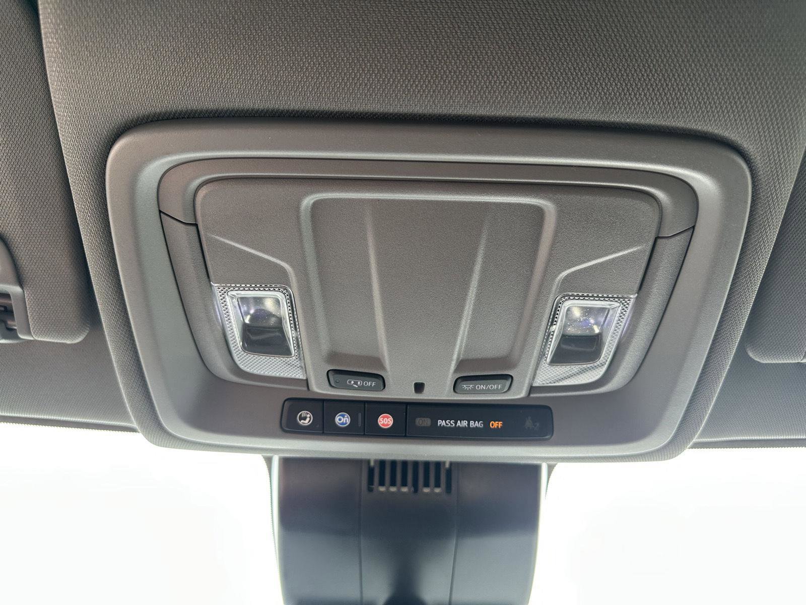 Used 2024 Chevrolet Silverado 1500 LT image 34