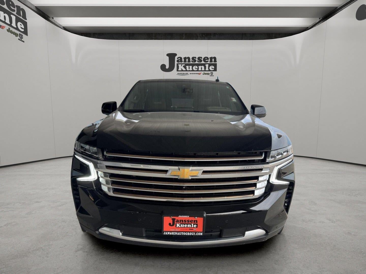Used 2024 Chevrolet Tahoe High Country AWD/4WD image 4