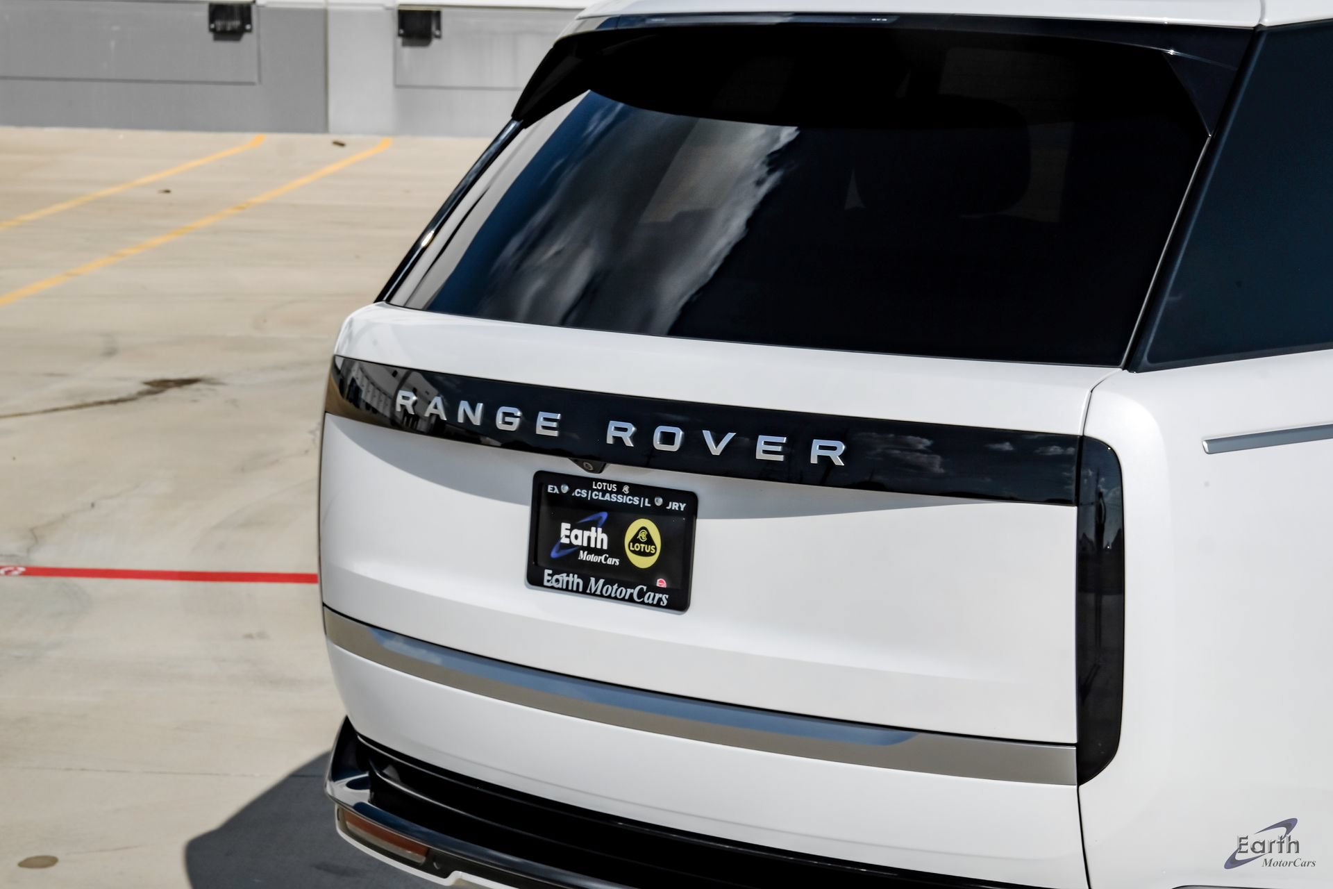 Used 2025 Land Rover Range Rover Autobiography AWD/4WD image 12
