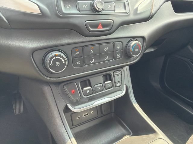 Used 2019 GMC Terrain SLE FWD image 16