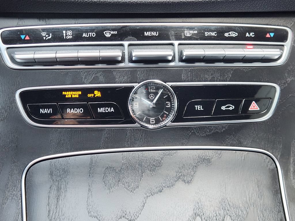 Used 2018 Mercedes-Benz E 300 image 19