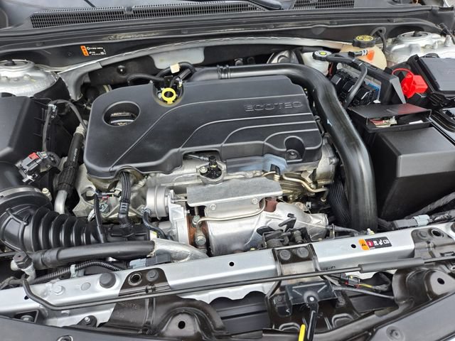 Used 2022 Chevrolet Malibu LT FWD image 18