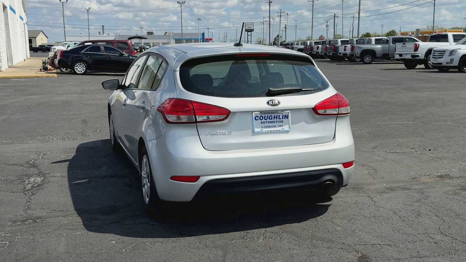 Used 2017 Kia Forte LX FWD image 7